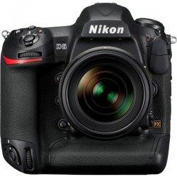 NIKON D5